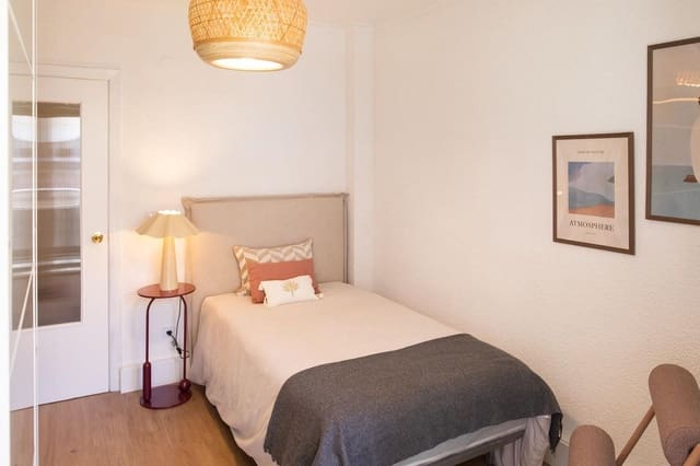 4 soverom Leilighet til salgs i Yecla - € 159 000 (Ref: 9866424)