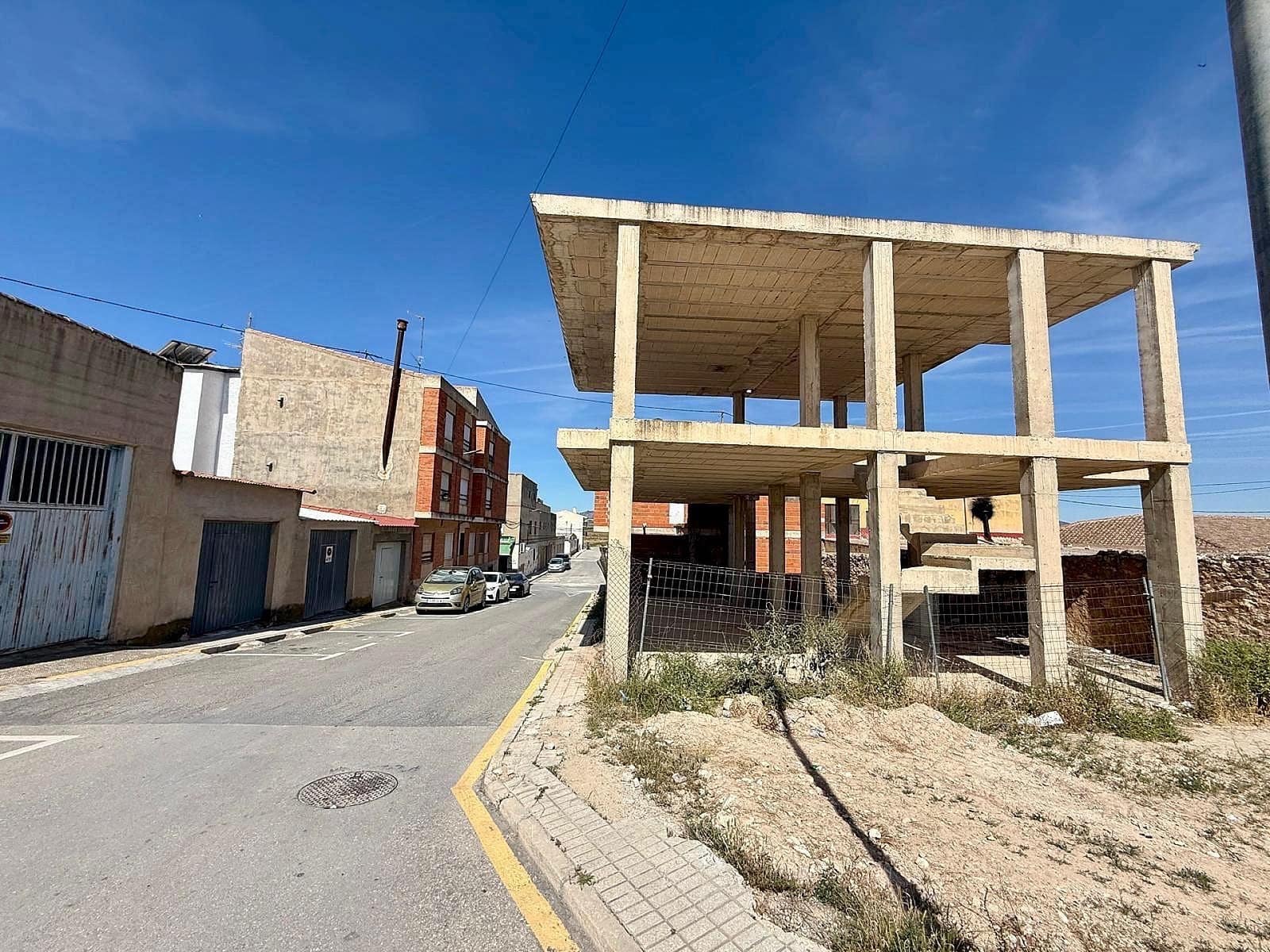 6 quarto Casa em Banda para venda em Pinoso - 80 000 € (Ref: 9866426)