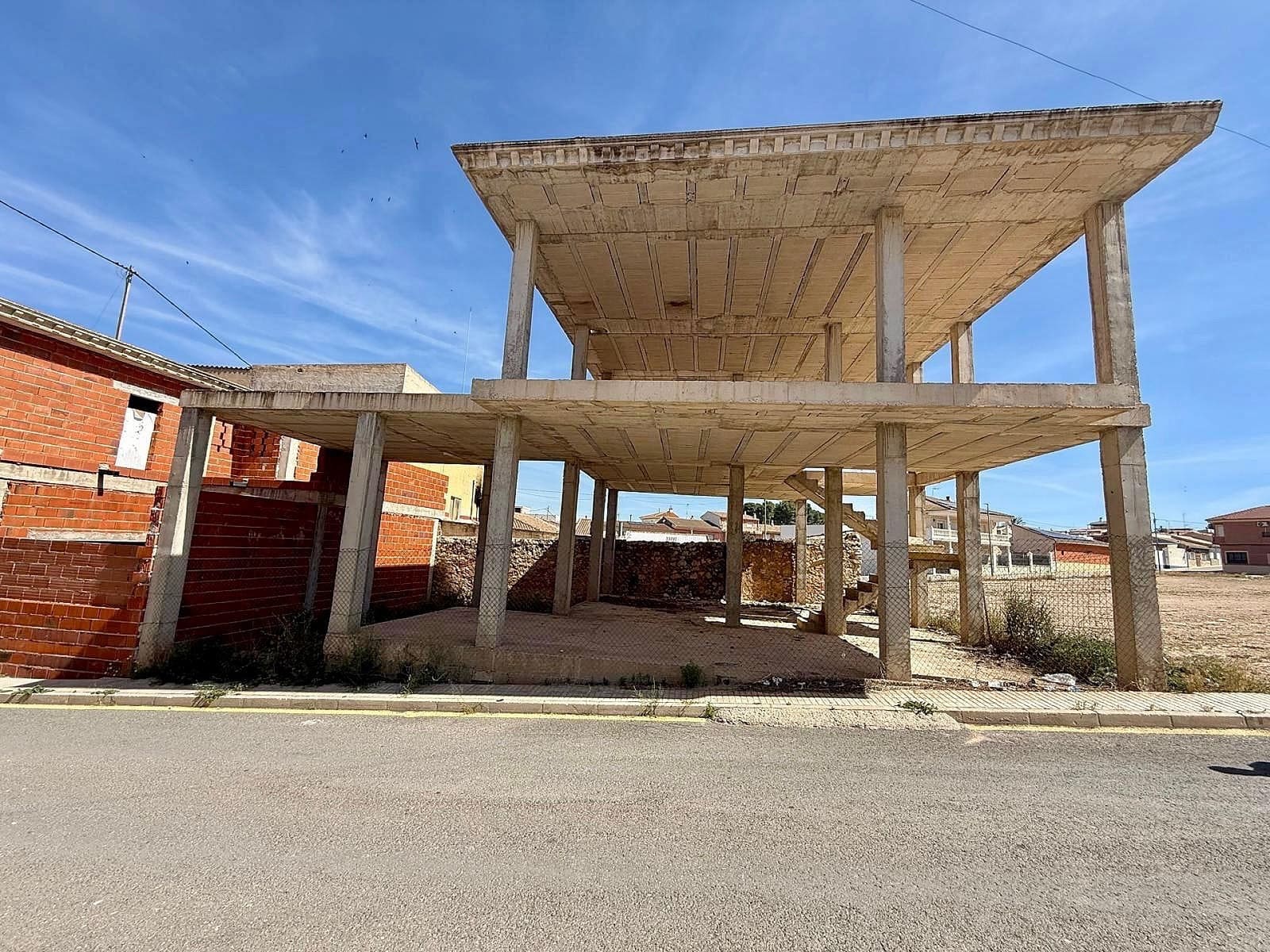 6 quarto Casa em Banda para venda em Pinoso - 80 000 € (Ref: 9866426)
