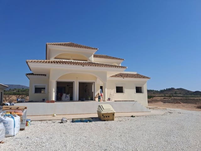Finca/Casa Rural de 5 habitaciones en Pinoso en venta con piscina garaje - 485.000 € (Ref: 9883974)