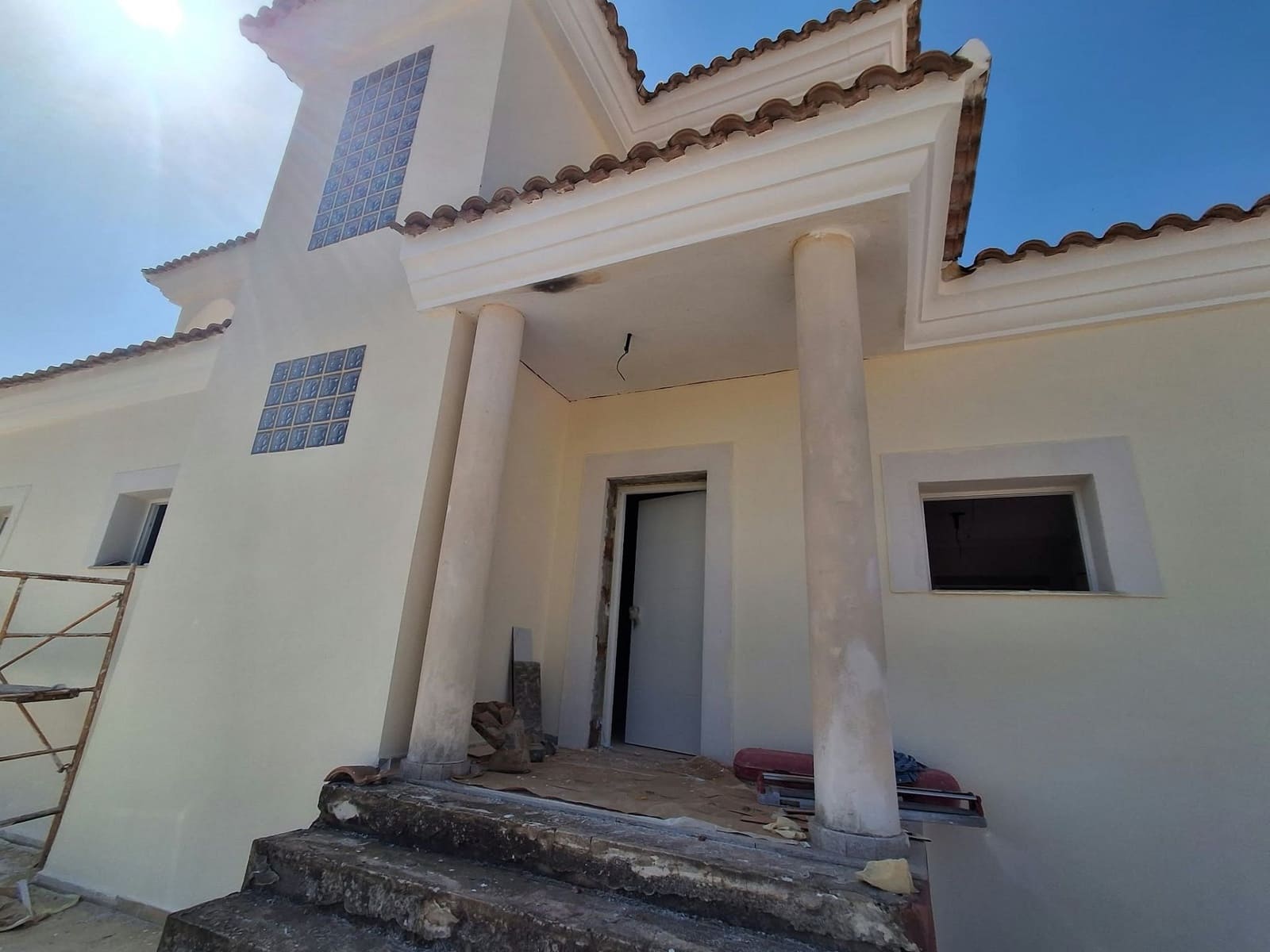 5 bedroom Finca/Country House for sale in Pinoso with pool garage - € 485,000 (Ref: 9883974)