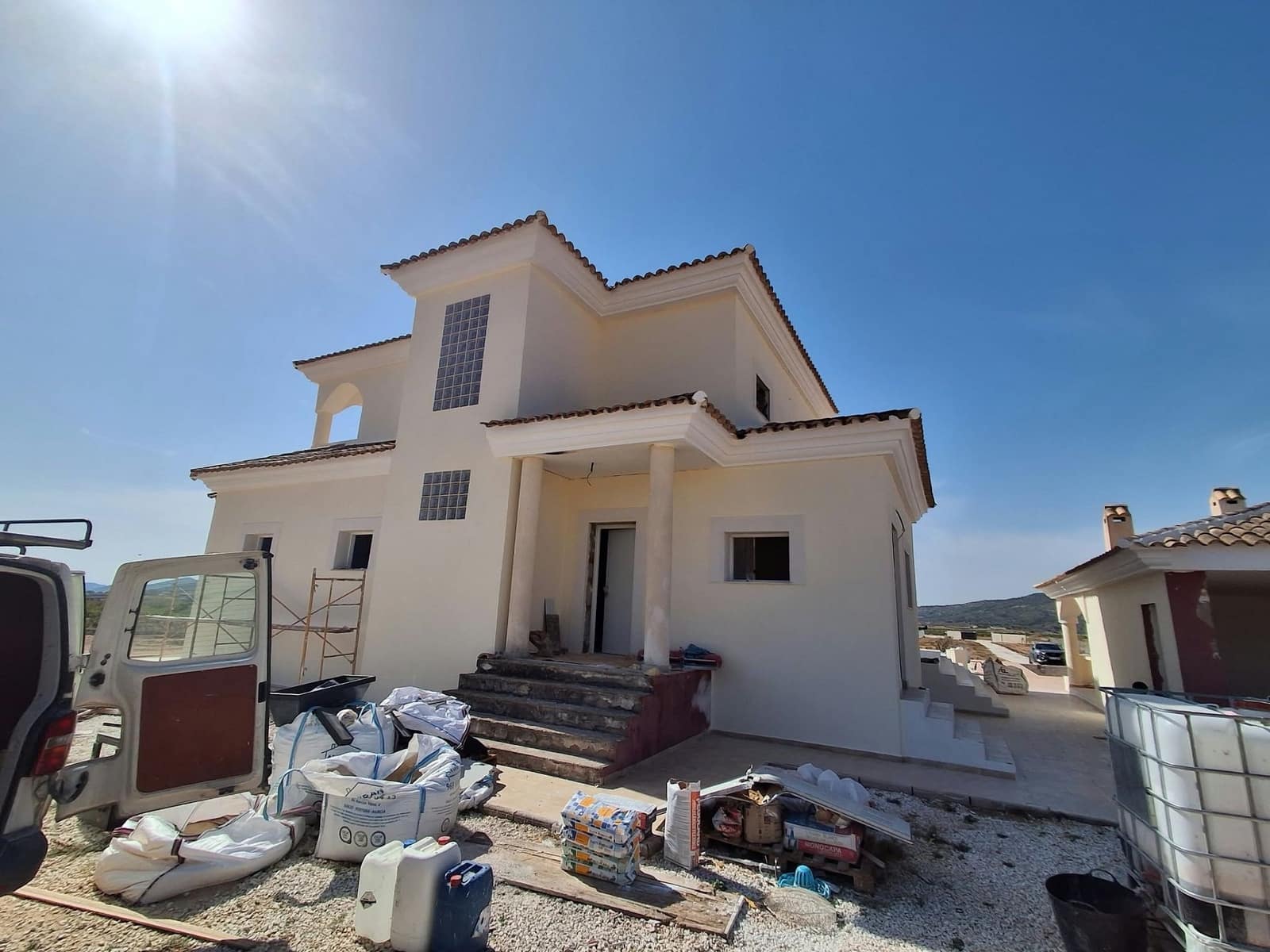 5 bedroom Finca/Country House for sale in Pinoso with pool garage - € 485,000 (Ref: 9883974)