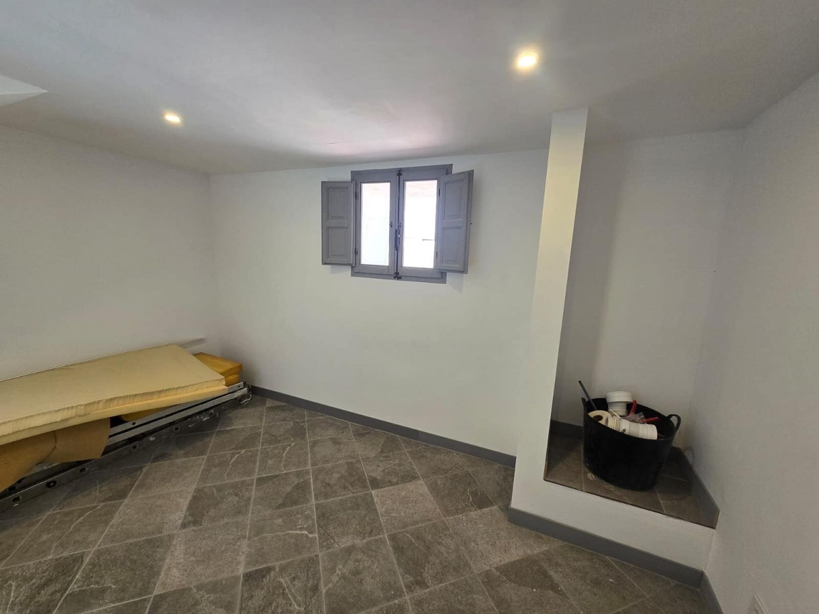 3 bedroom Townhouse for sale in Sax - € 125,000 (Ref: 9889698)