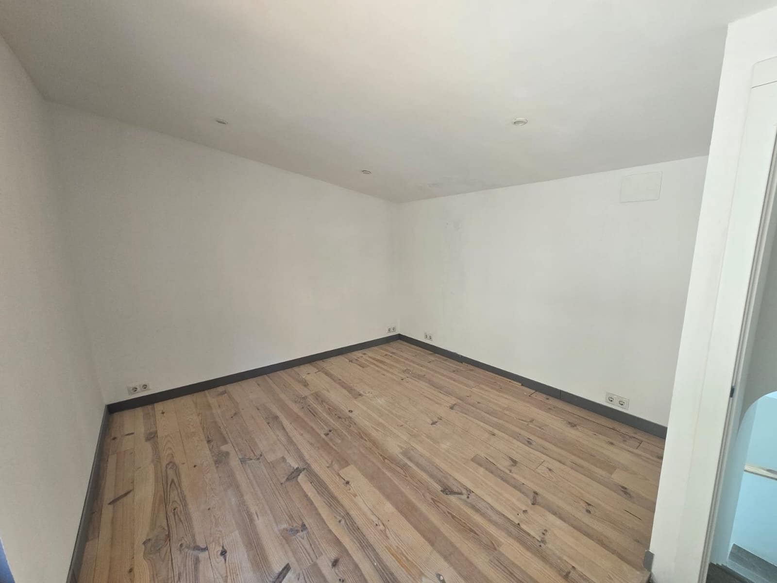 3 bedroom Townhouse for sale in Sax - € 125,000 (Ref: 9889698)