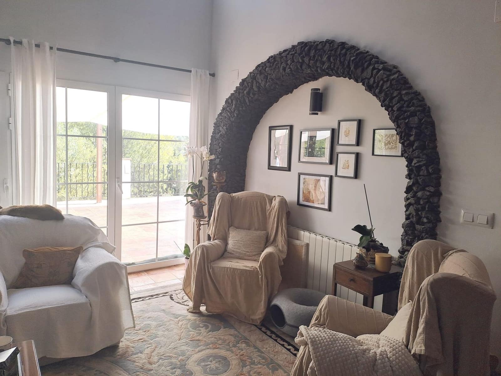 6 sypialnia Finka/Dom wiejski na sprzedaż w Sax z basenem garażem - 539 950 € (Ref: 9895126)