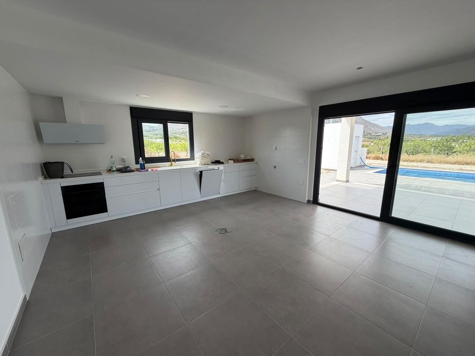 4 quarto Moradia para venda em Macisvenda com piscina - 395 000 € (Ref: 9902737)
