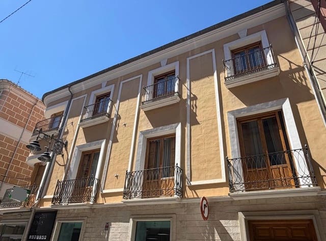 Apartamento de 4 habitaciones en Jumilla en venta - 600.000 € (Ref: 9906845)