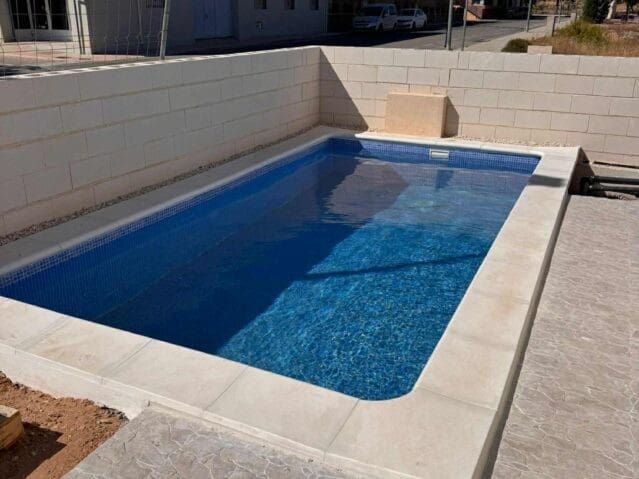 3 quarto Moradia para venda em La Romana com piscina garagem - 270 000 € (Ref: 9906848)