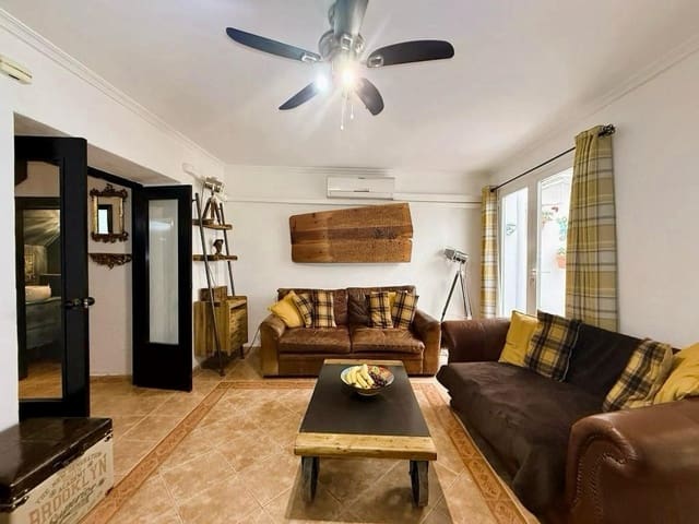 6 chambre Maison de Ville à vendre à Pinoso - 325 000 € (Ref: 9906852)