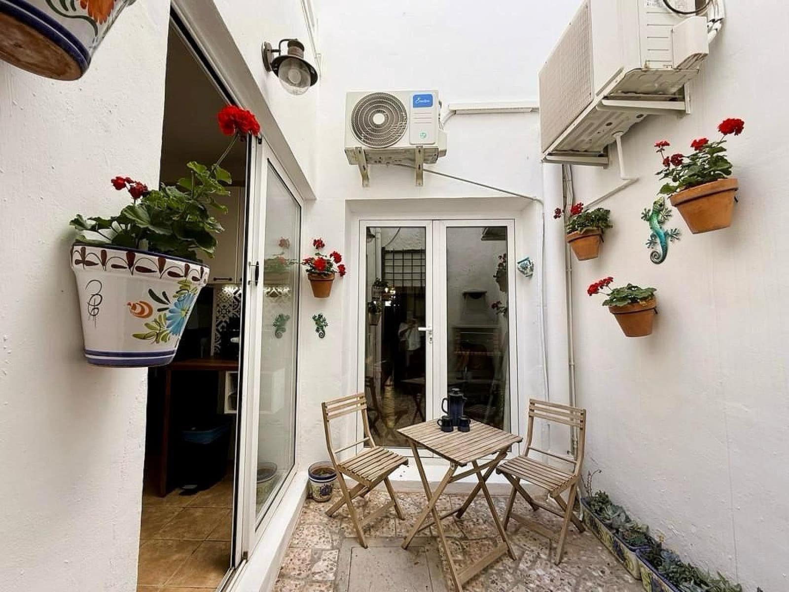 6 soveværelse Byhus til salg i Pinoso - € 325.000 (Ref: 9906852)