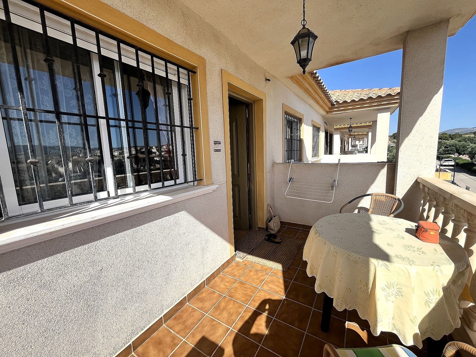 2 bedroom Apartment for sale in Castalla with pool - € 119,999 (Ref: 9909973)