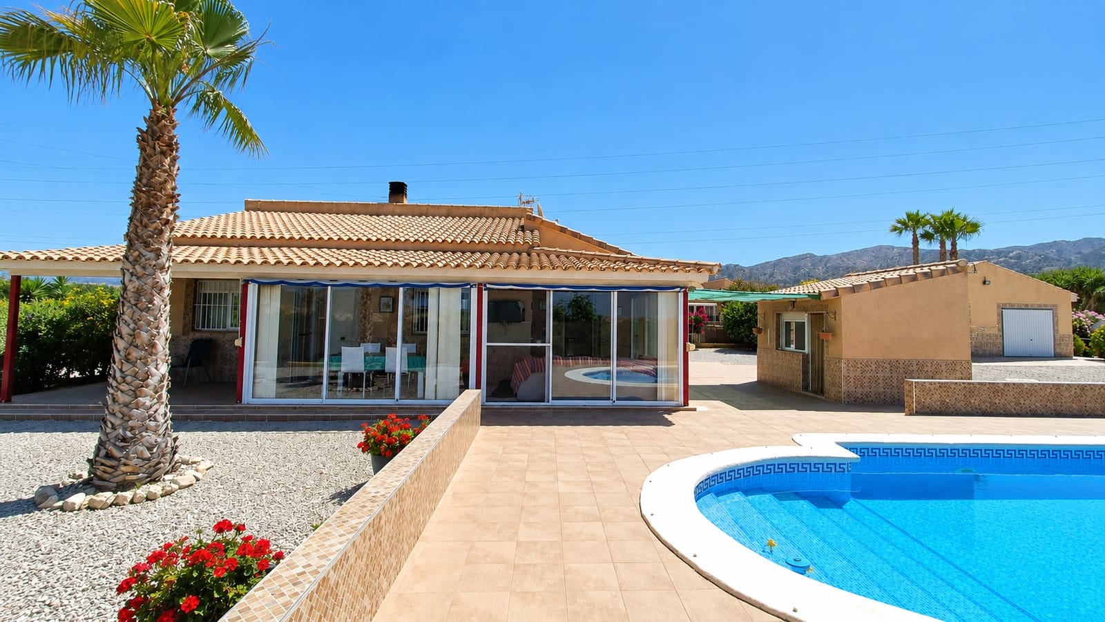 Chalet de 3 habitaciones en Macisvenda en venta - 265.000 € (Ref: 9912441)