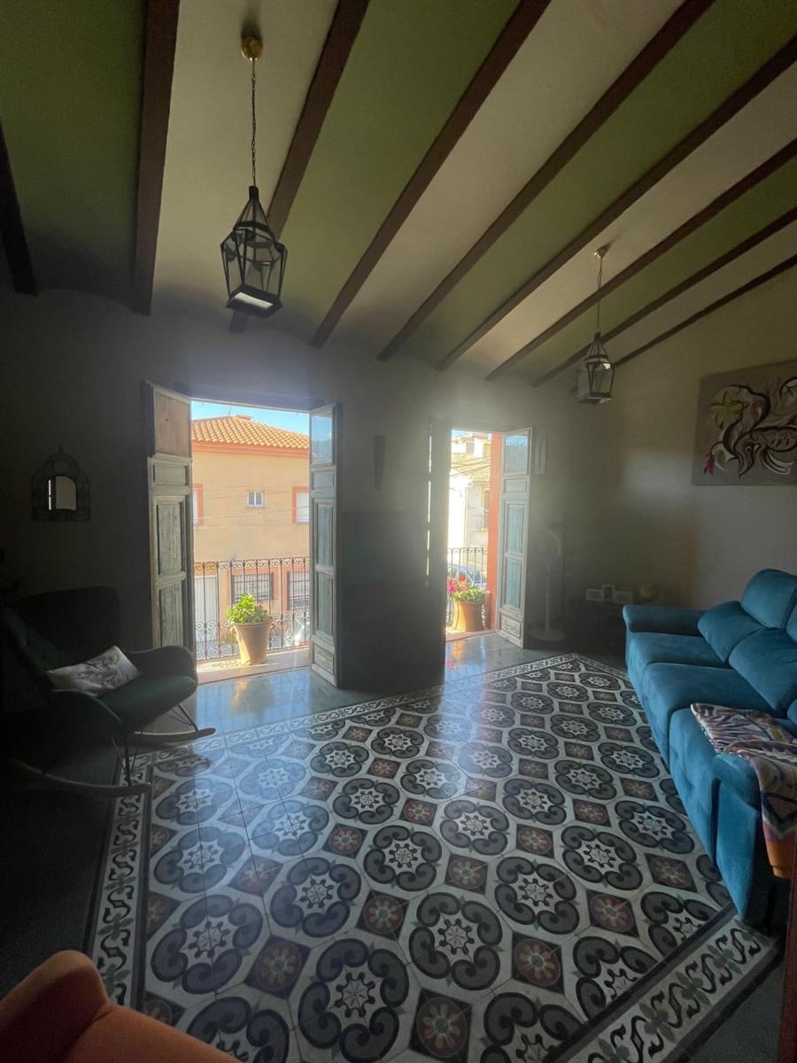 3 quarto Comercial para venda em Pinoso com garagem - 370 000 € (Ref: 9921637)