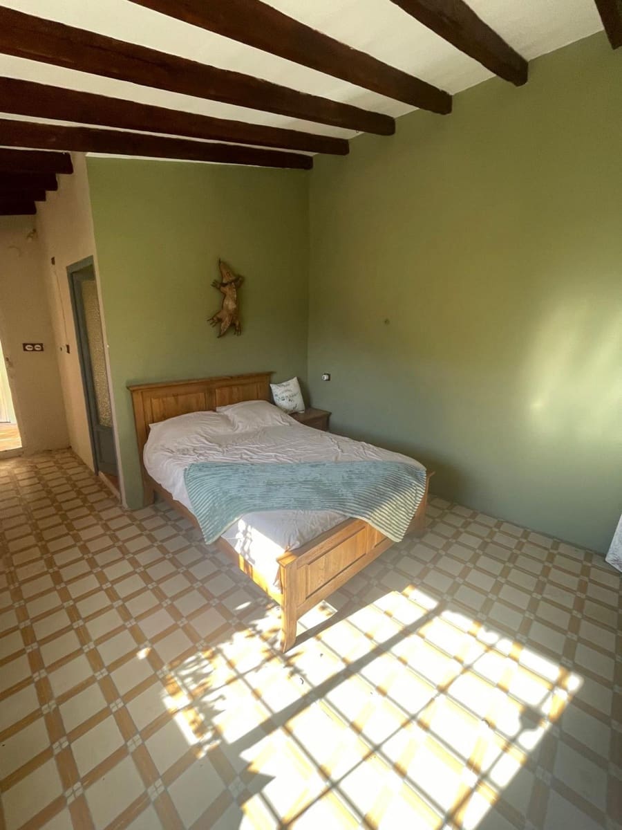 3 quarto Comercial para venda em Pinoso com garagem - 370 000 € (Ref: 9921637)