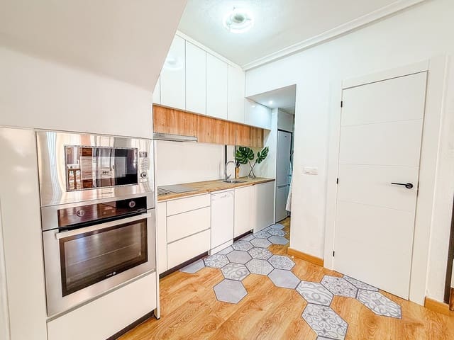 3 chambre Villa/Maison Semi-Mitoyenne à vendre à Playa Flamenca, Orihuela avec piscine - 283 000 € (Ref: 9926705)