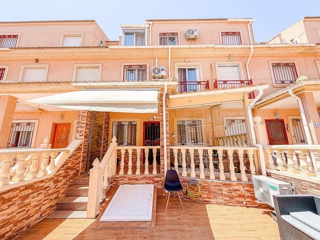 3 chambre Villa/Maison Semi-Mitoyenne à vendre à Playa Flamenca, Orihuela avec piscine - 283 000 € (Ref: 9926705)