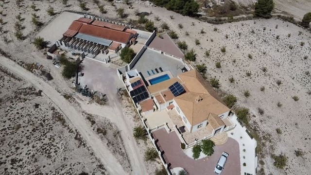 4 slaapkamer Commercieel te koop in Salinas met zwembad - € 695.000 (Ref: 9928672)