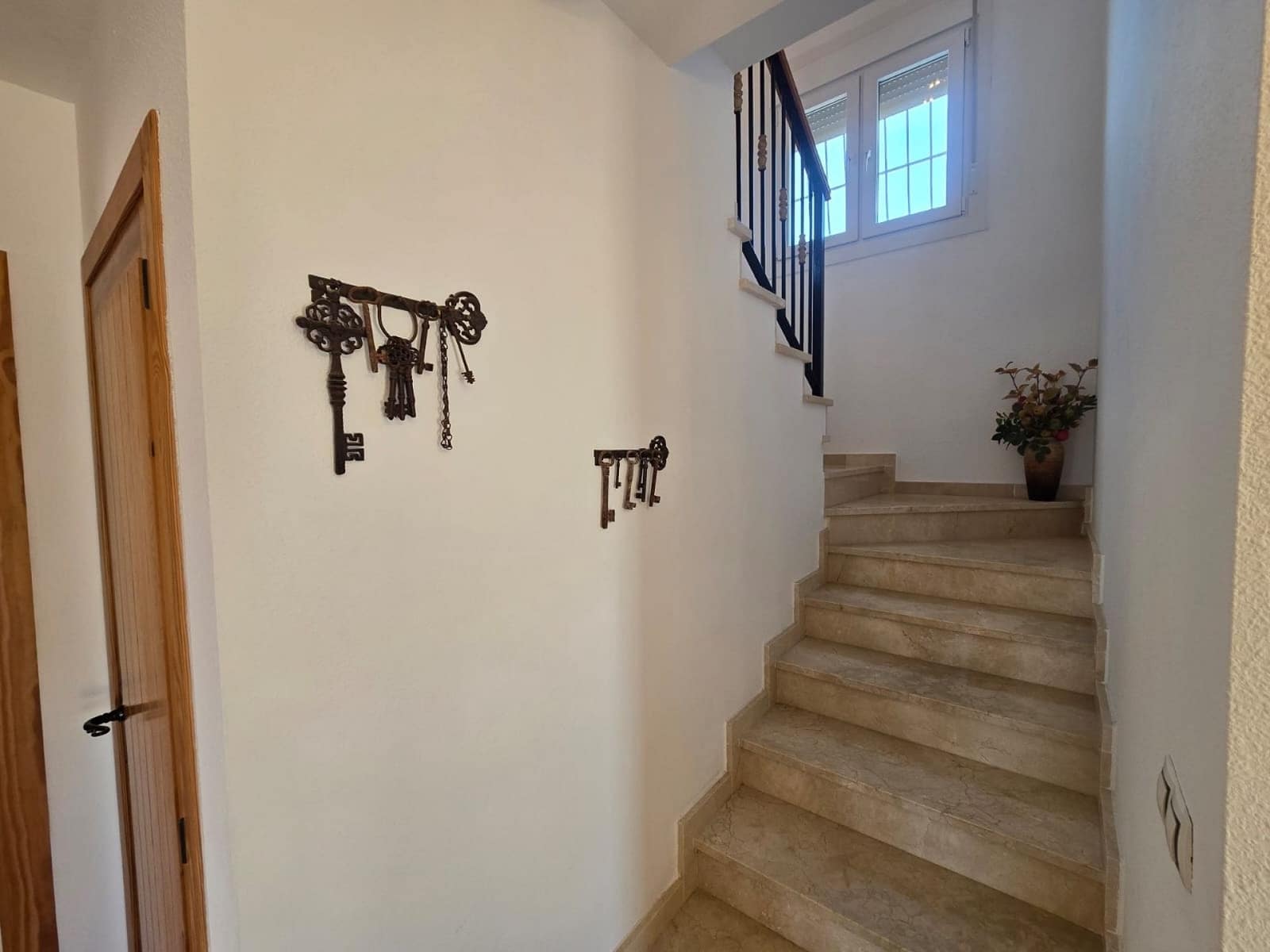4 soverom Villa til salgs i Monovar / Monover med svømmebasseng garasje - € 425 000 (Ref: 9932766)