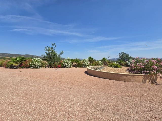 4 soverom Villa til salgs i Monóvar / Monóver med svømmebasseng garasje - € 425 000 (Ref: 9932766)