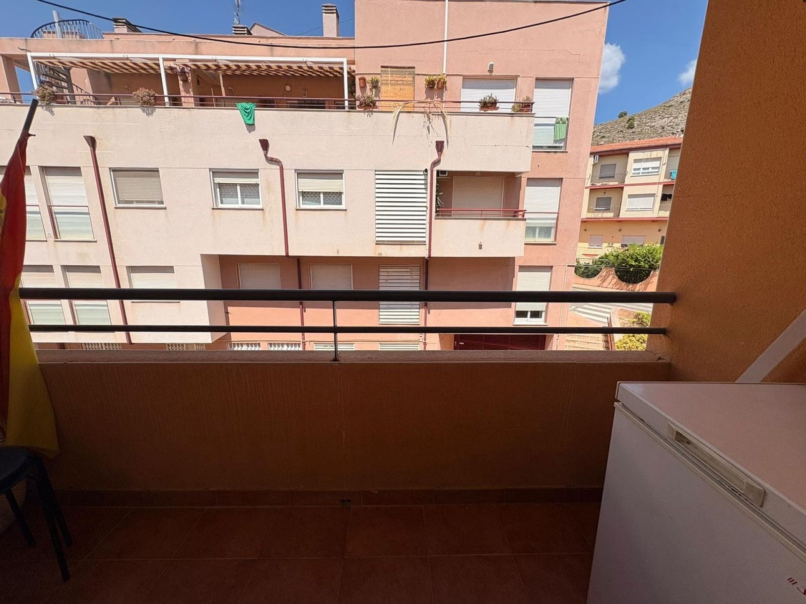 3 Zimmer Apartment zu verkaufen in Onil mit Garage - 150.000 € (Ref: 9935452)
