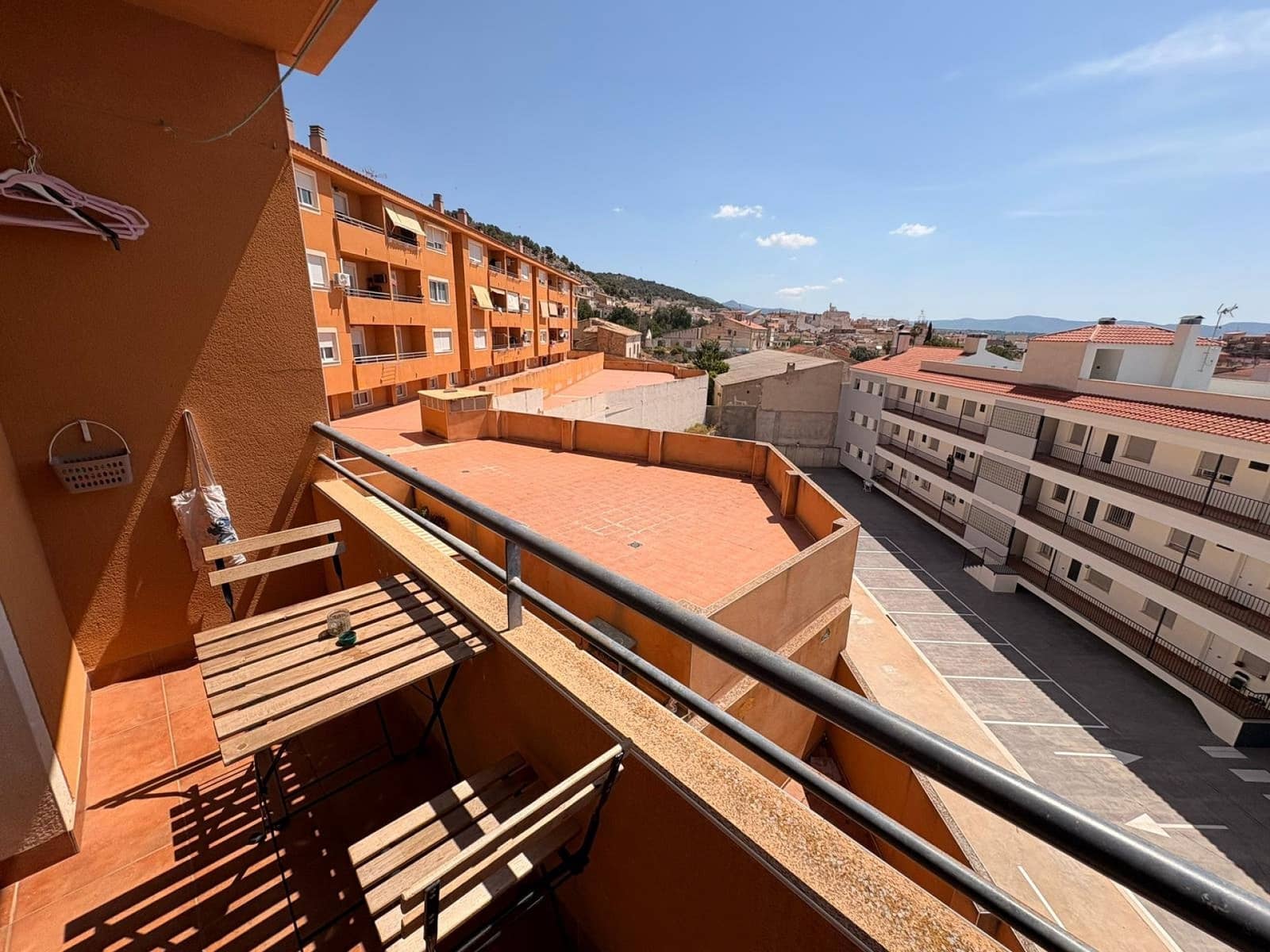 3 Zimmer Apartment zu verkaufen in Onil mit Garage - 150.000 € (Ref: 9935452)