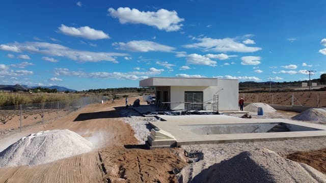 3 soverom Villa til salgs i Pinoso med svømmebasseng - € 350 000 (Ref: 9935453)