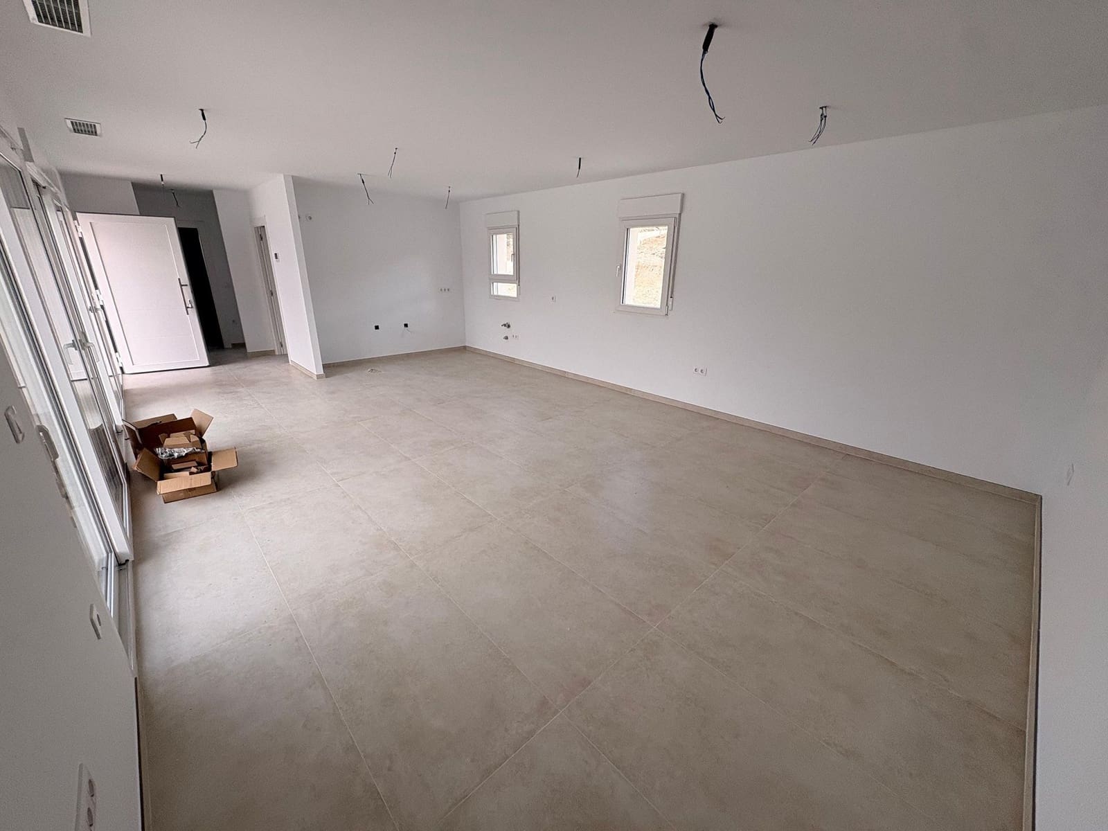 3 bedroom Villa for sale in Pinoso with pool - € 289,995 (Ref: 9937463)