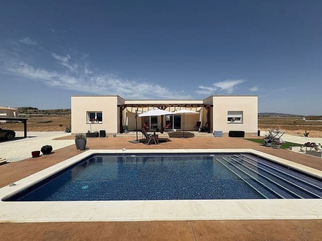 3 bedroom Villa for sale in Pinoso with pool - € 289,995 (Ref: 9937463)