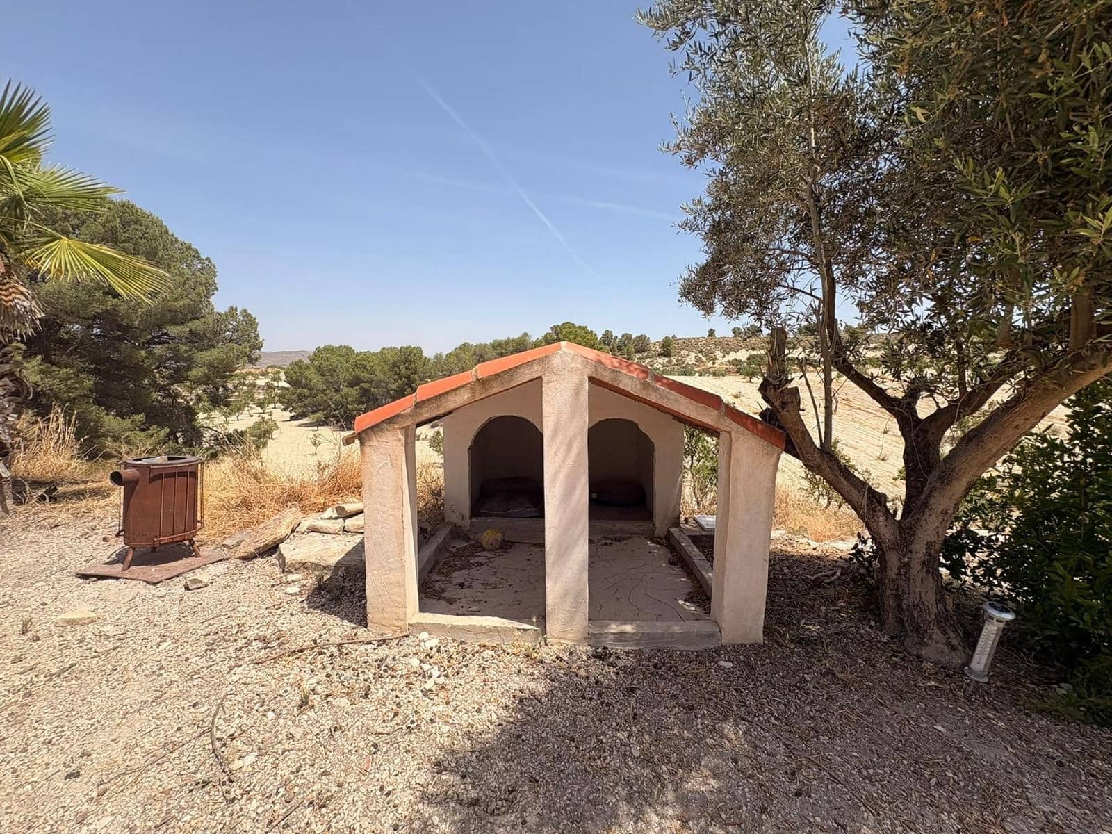 6 soveværelse Finca/Landehus til salg i Jumilla med swimmingpool garage - € 425.000 (Ref: 9939304)