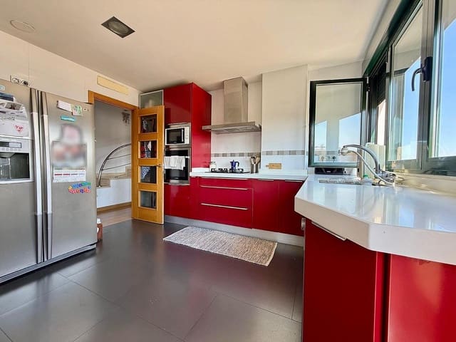 4 soverom Leilighet til salgs i Yecla med garasje - € 279 000 (Ref: 9946920)