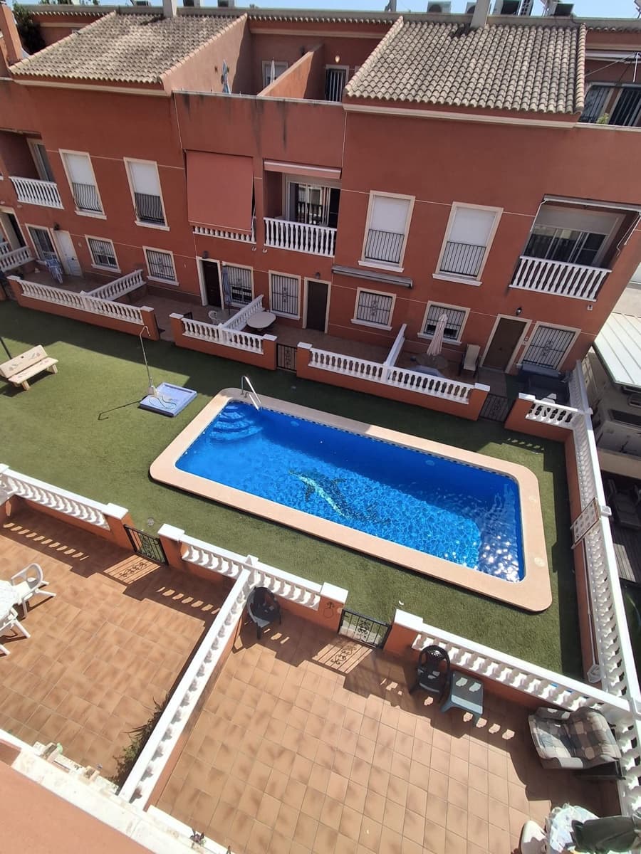 4 bedroom Apartment for sale in Catral with pool garage - € 215,000 (Ref: 9961918)