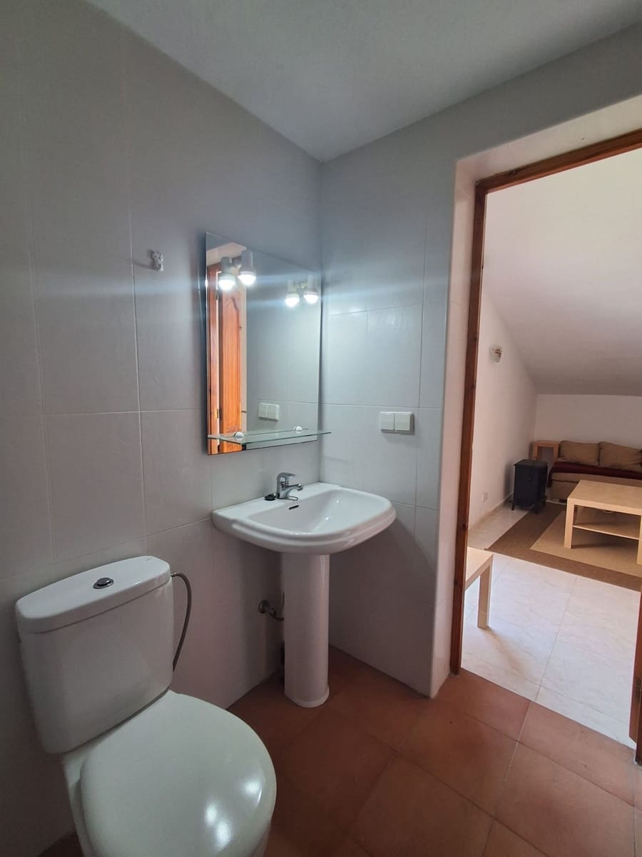 4 bedroom Apartment for sale in Catral with pool garage - € 215,000 (Ref: 9961918)