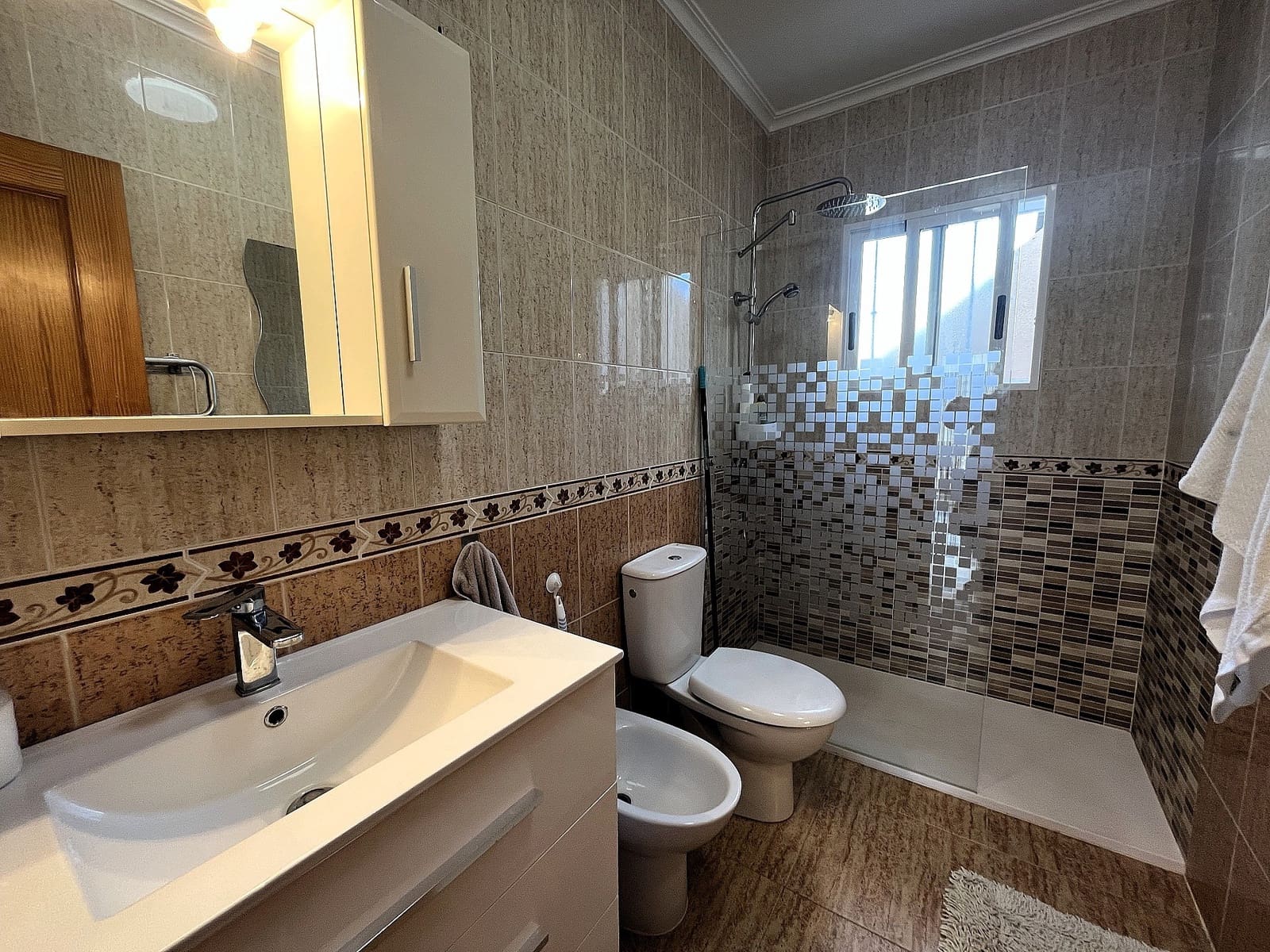 2 bedroom Apartment for sale in Castalla with pool garage - € 159,995 (Ref: 9966073)