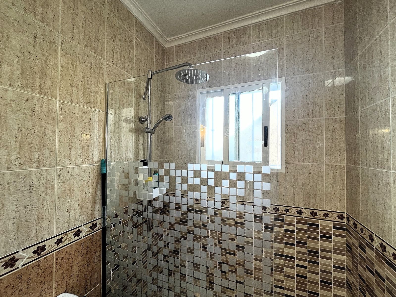 2 bedroom Apartment for sale in Castalla with pool garage - € 159,995 (Ref: 9966073)