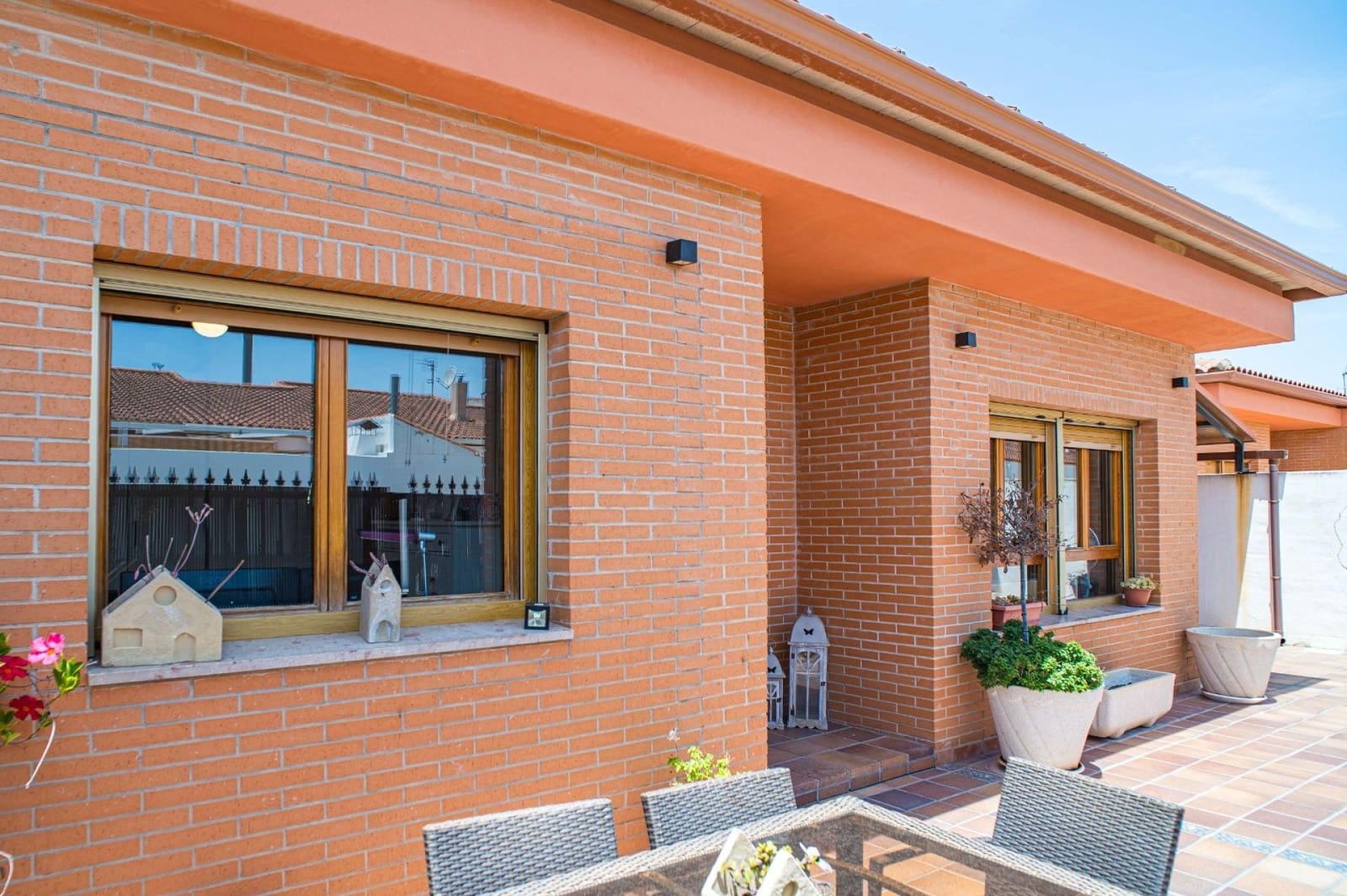 4 soveværelse Villa til salg i Pinoso med garage - € 299.950 (Ref: 9966076)