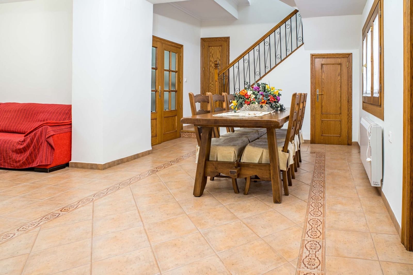 5 soverom Hus til salgs i Pinoso med garasje - € 320 000 (Ref: 9966077)