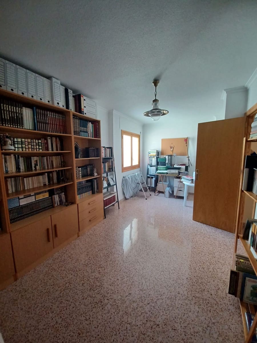 3 quarto Casa em Banda para venda em Pinoso com garagem - 475 000 € (Ref: 9966078)