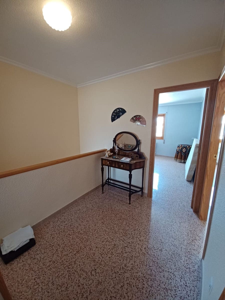 3 quarto Casa em Banda para venda em Pinoso com garagem - 475 000 € (Ref: 9966078)