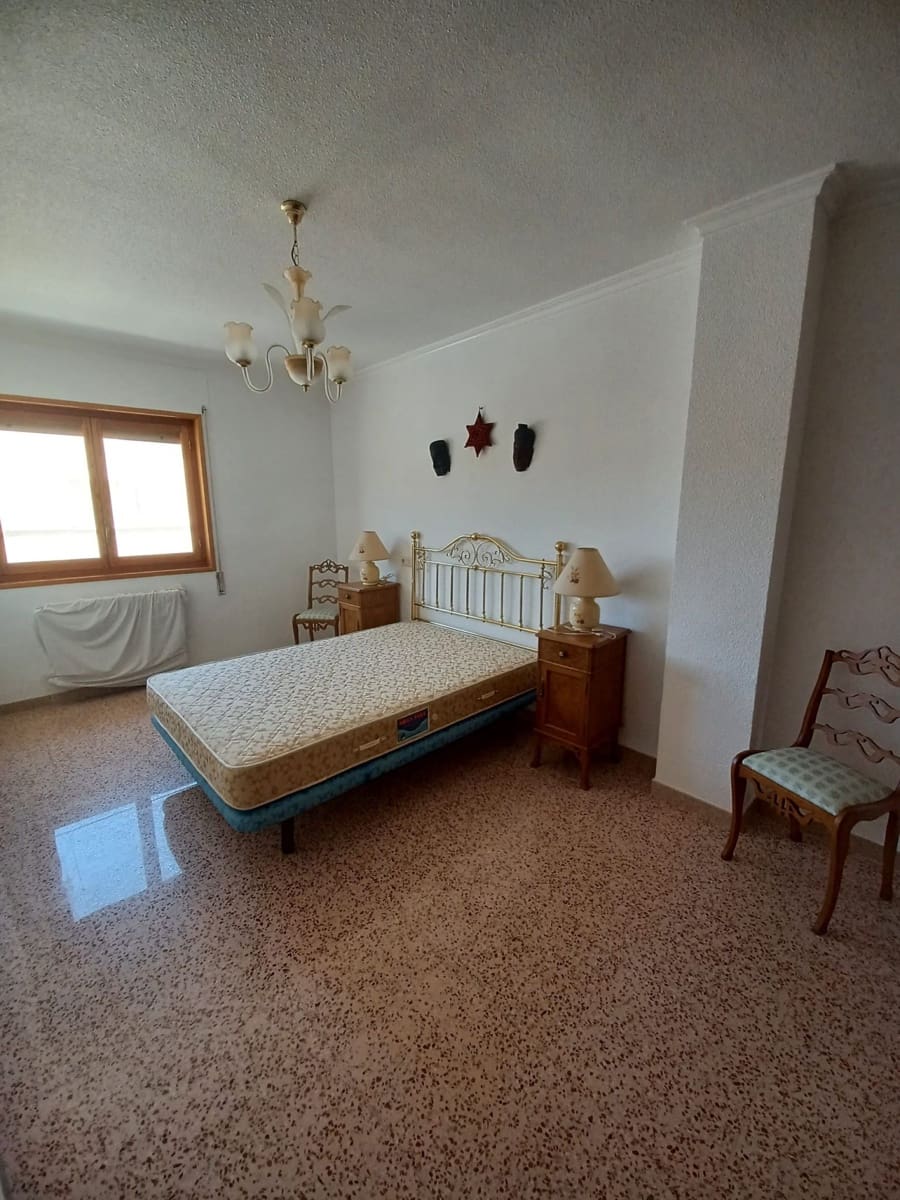 3 quarto Casa em Banda para venda em Pinoso com garagem - 475 000 € (Ref: 9966078)