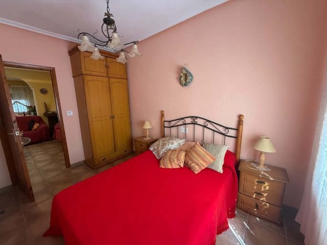 4 bedroom Villa for sale in La Romana with pool - € 274,950 (Ref: 9972783)