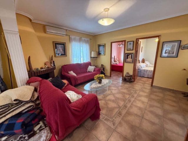 4 bedroom Villa for sale in La Romana with pool - € 274,950 (Ref: 9972783)