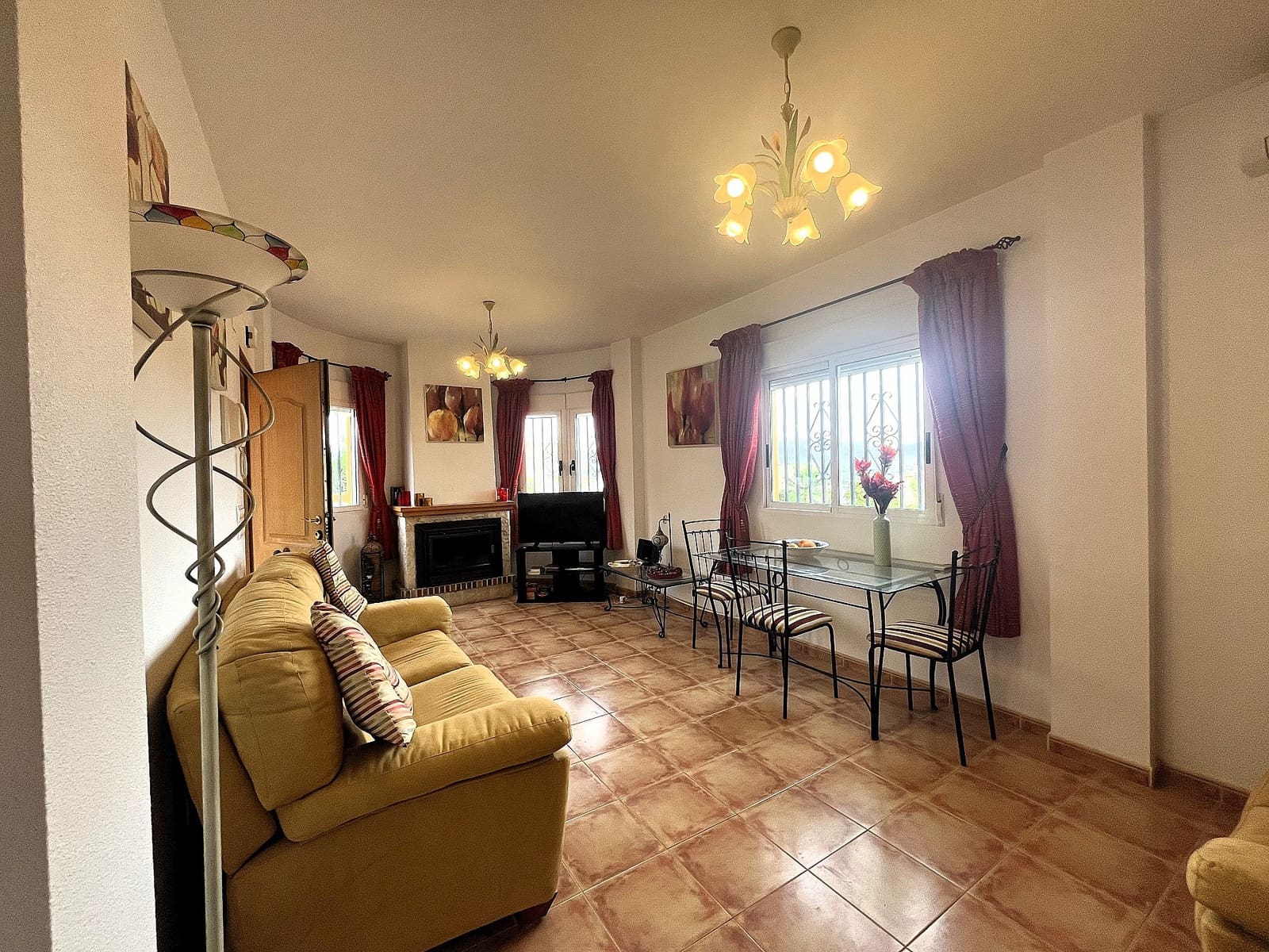 2 bedroom Villa for sale in Castalla with pool garage - € 289,000 (Ref: 9974617)