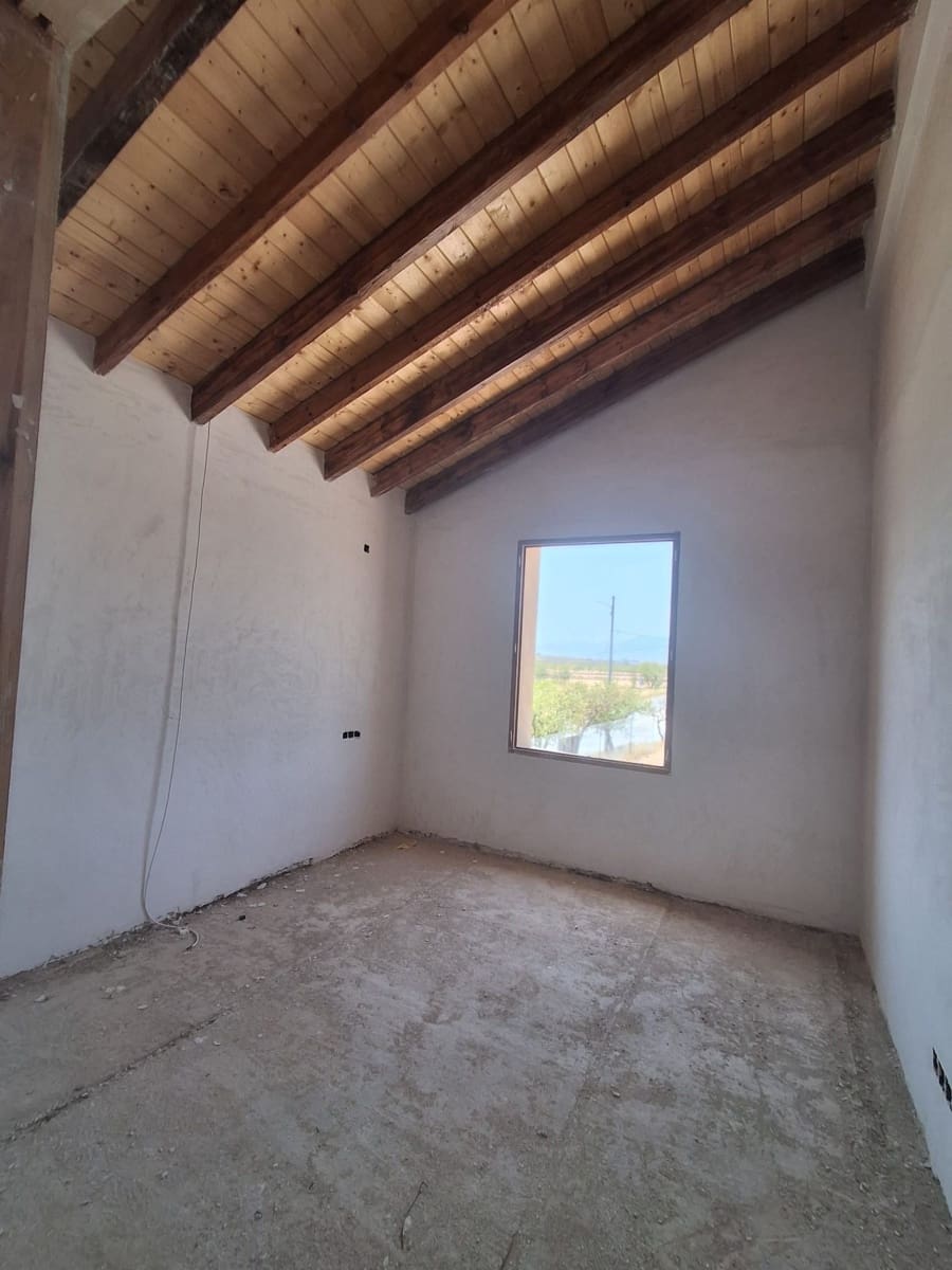 4 slaapkamer Finca/Landhuis te koop in Pinoso met zwembad garage - € 295.000 (Ref: 9976743)