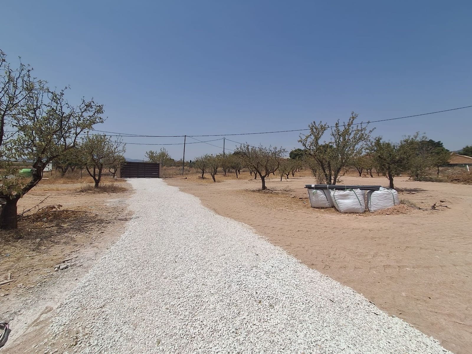 4 slaapkamer Finca/Landhuis te koop in Pinoso met zwembad garage - € 295.000 (Ref: 9976743)
