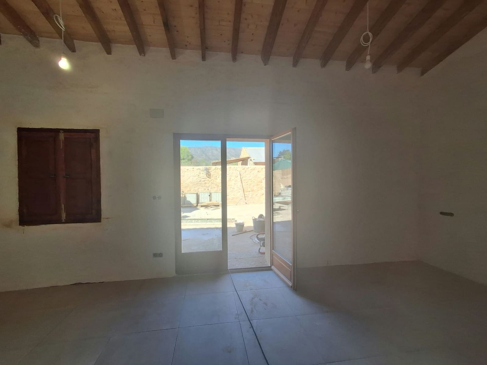 4 slaapkamer Finca/Landhuis te koop in Pinoso met zwembad garage - € 295.000 (Ref: 9976743)