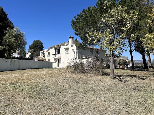 12 Zimmer Finca/Landgut zu verkaufen in Castalla mit Pool Garage - 499.999 € (Ref: 9984305)