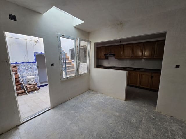 Casa de 3 habitaciones en Sax en venta - 99.995 € (Ref: 9993754)