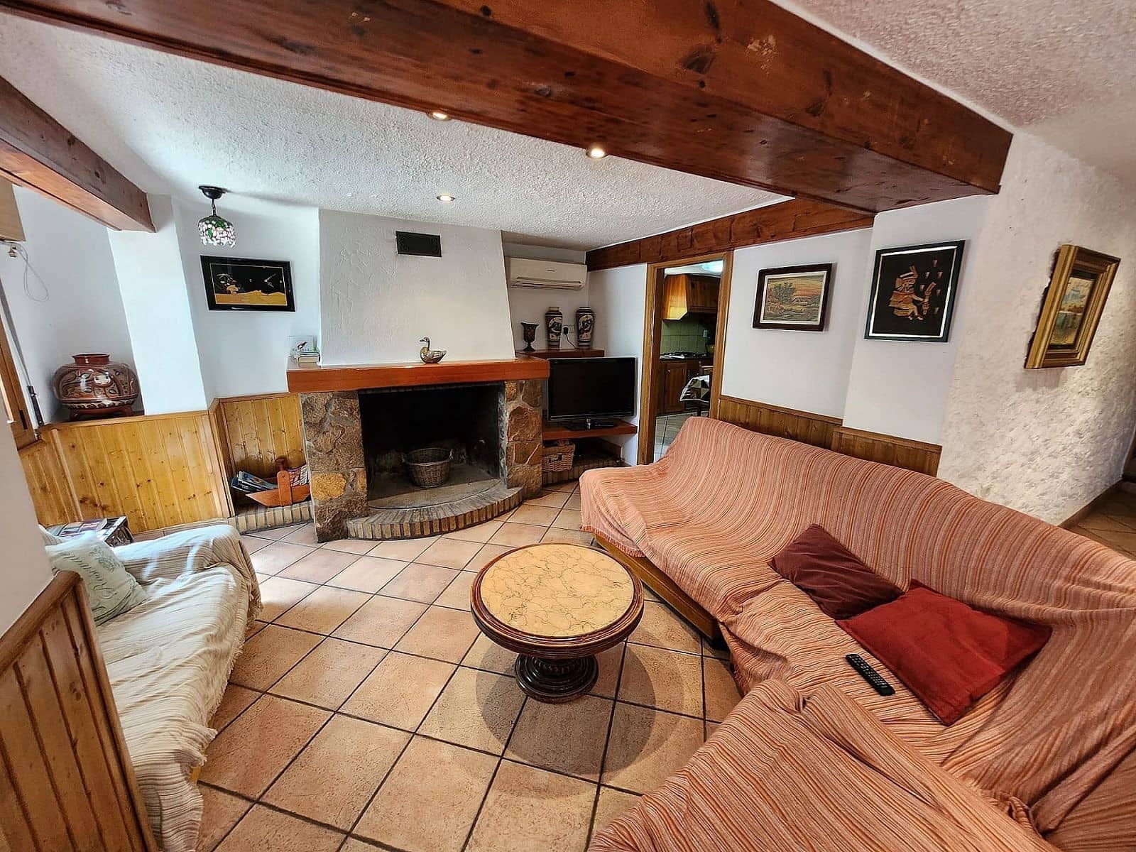 5 soveværelse Villa til salg i Sax med swimmingpool garage - € 350.000 (Ref: 9993755)