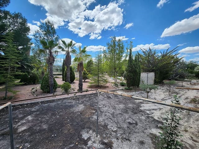 5 soveværelse Villa til salg i Sax med swimmingpool garage - € 350.000 (Ref: 9993755)