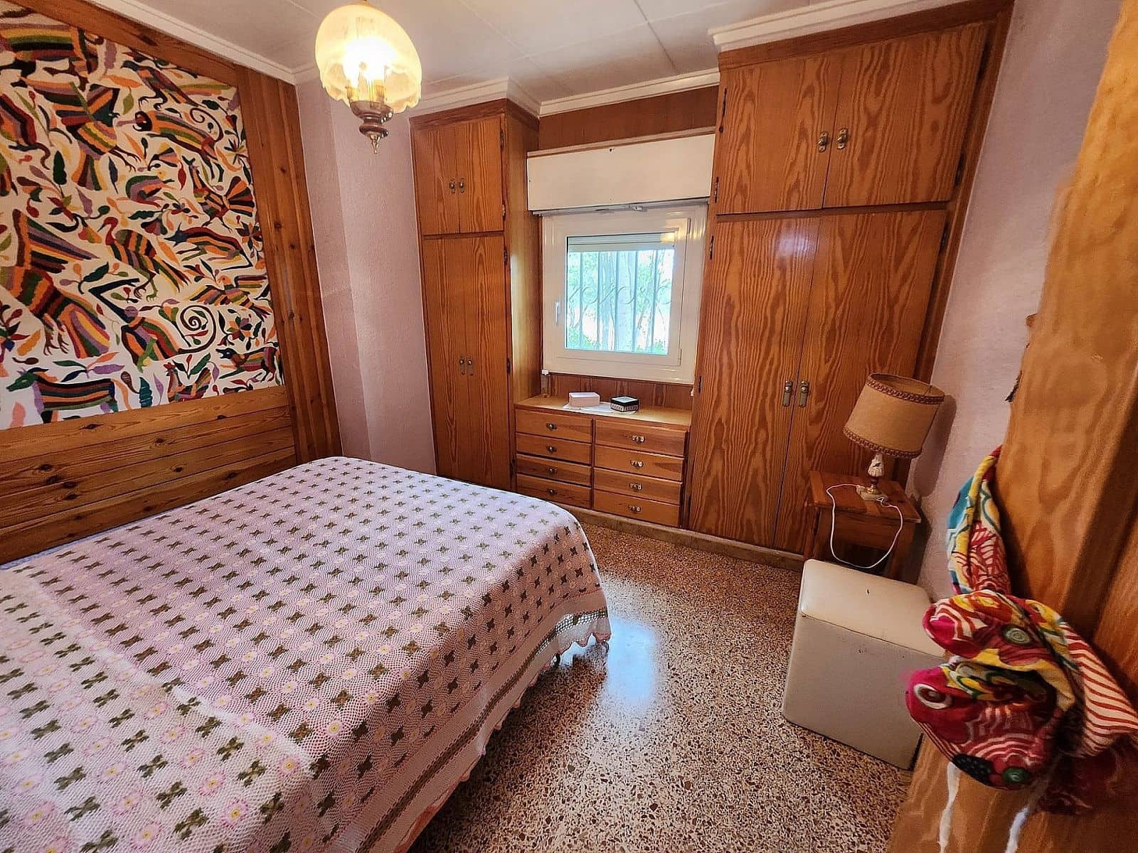 5 soveværelse Villa til salg i Sax med swimmingpool garage - € 350.000 (Ref: 9993755)